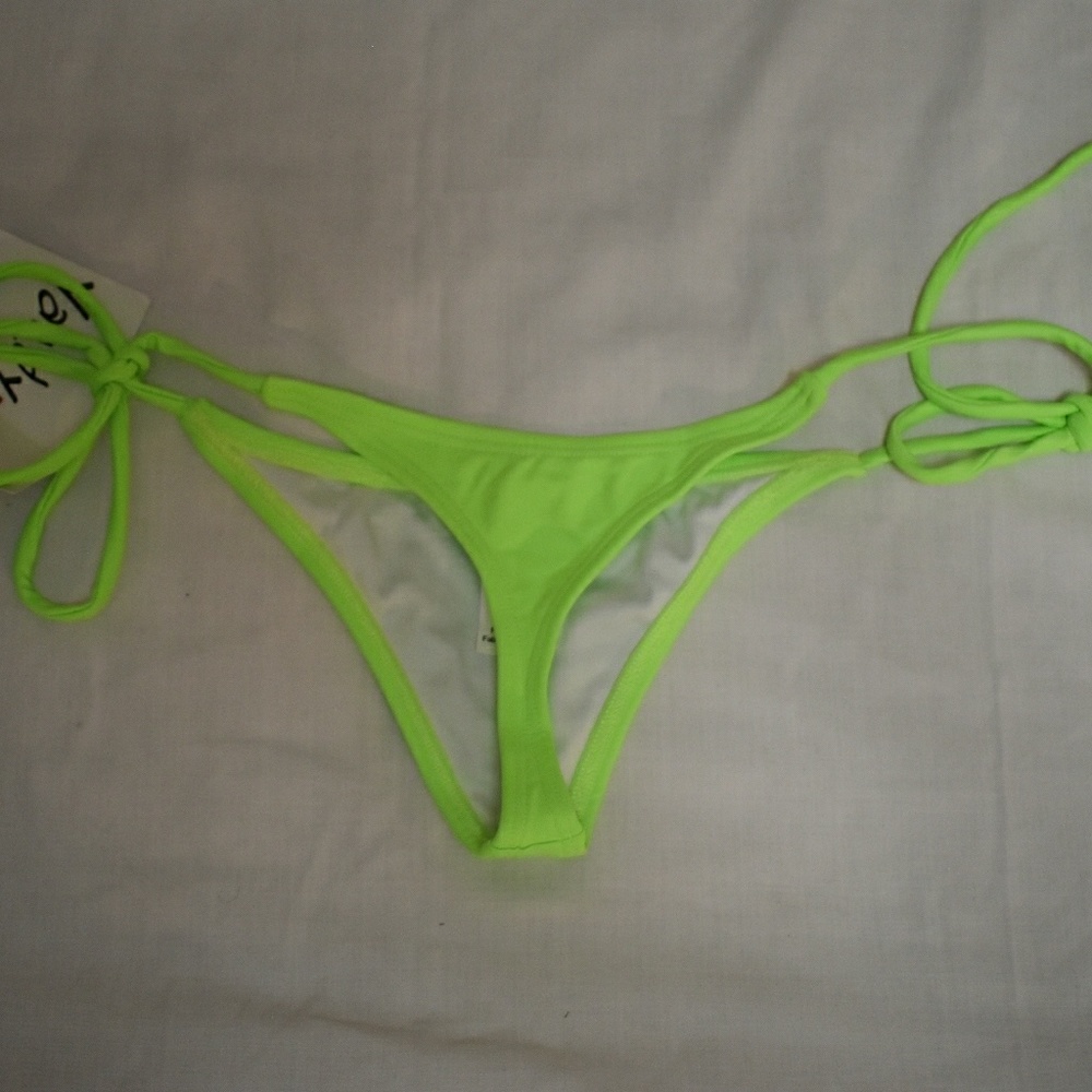 Swim suit bottoms